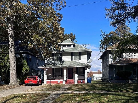 2nd image of 1074 W Woodruff Ave