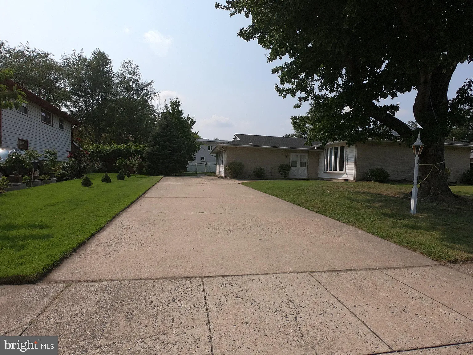 4 bed, 2.0 bath, 2172 sqft, $3,500 — Photo 4