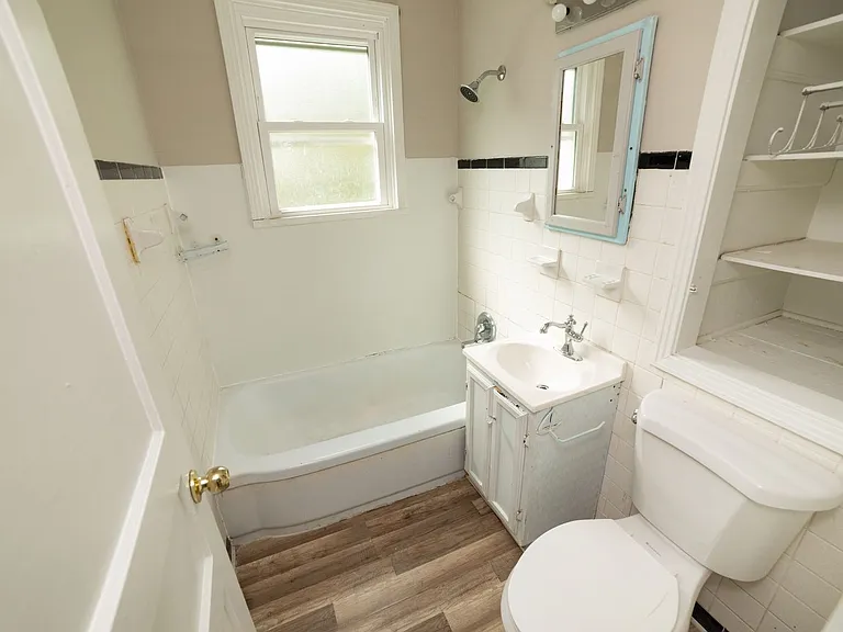 516 Waycross Dr — Photo 12
