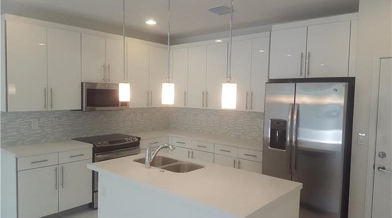 1st image of 19208 NE 25th Ave APT 304