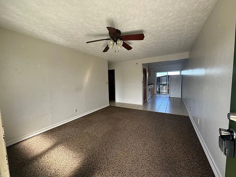 464 Kalanikoa St #204 — Photo 2