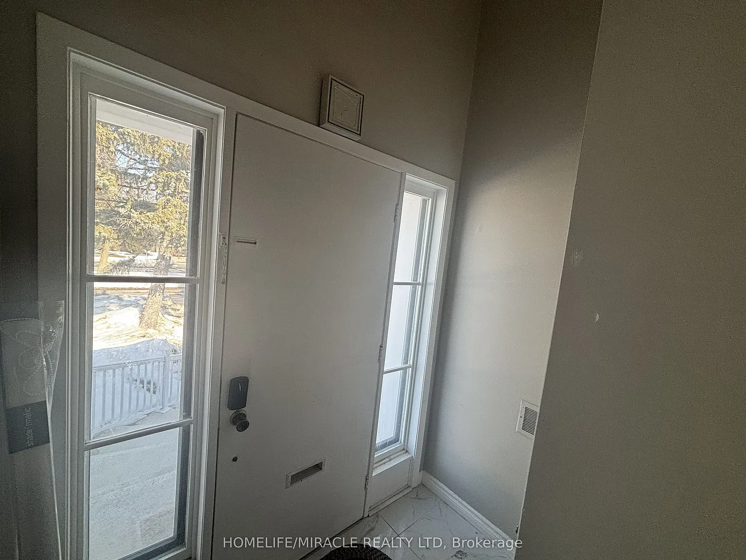 3 bed, $2,950 — Photo 2