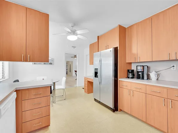 1672 Bel Air Avenue, Lauderdale By The Sea, FL 33062