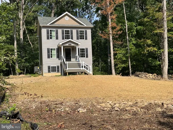 212 Falcon Trl, Winchester, VA 22602