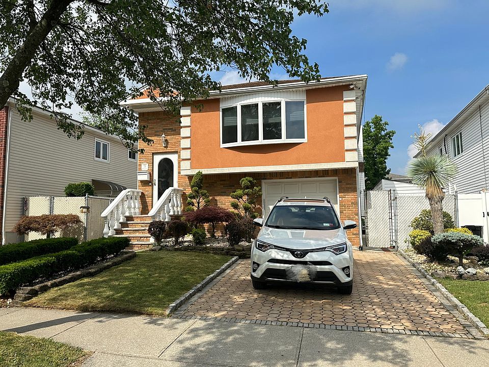 1st image of 34 McArthur Ave