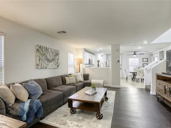 68 Jewel Mine Ave, Las Vegas, NV 89183
