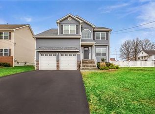 44 Glenridge Ave, North Brunswick, NJ 08902