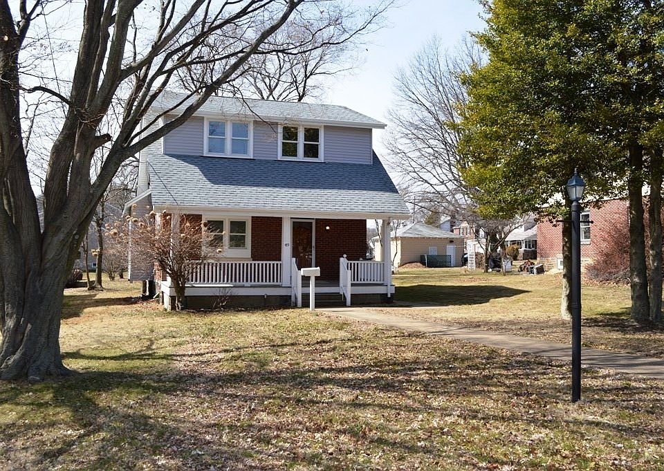 1st image of 49 Manor Ave
