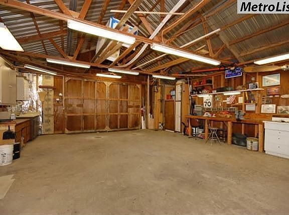 Inside 20x40 Workshop