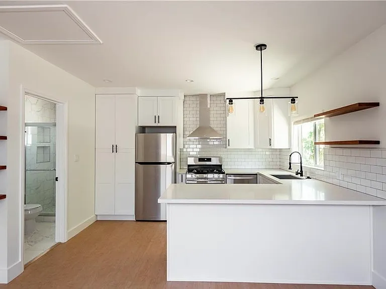 8961 Etiwanda Ave — Photo 5