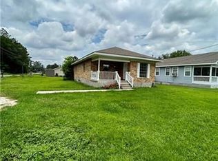 18005 Davie Dr, Ponchatoula, LA 70454