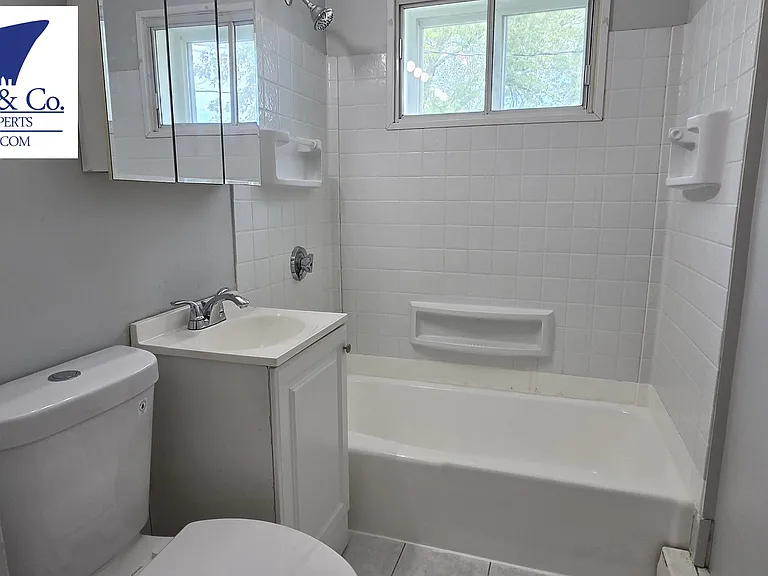 5 Waldemar Ave #2 — Photo 11