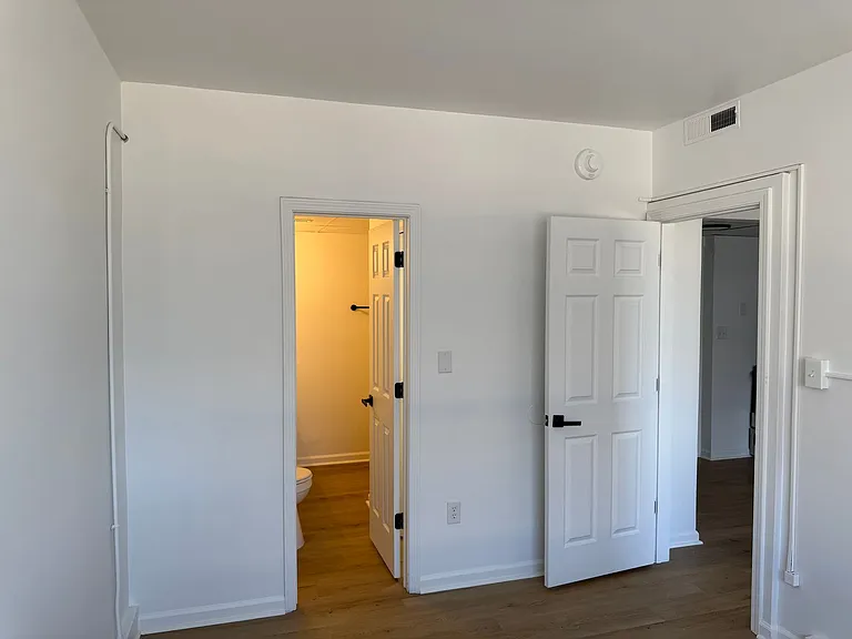 Park Place Apartments — Photo 27