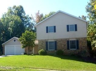2065 Parasol Dr, Chesterfield, MO 63017