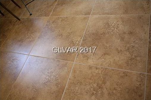 4th image of 4404 Live Oak Dr