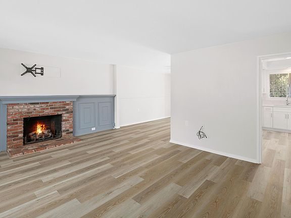 3rd image of 4838 54th St