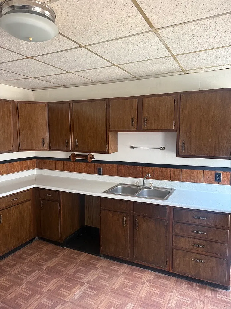 2 bed, $1,250 — Photo 2