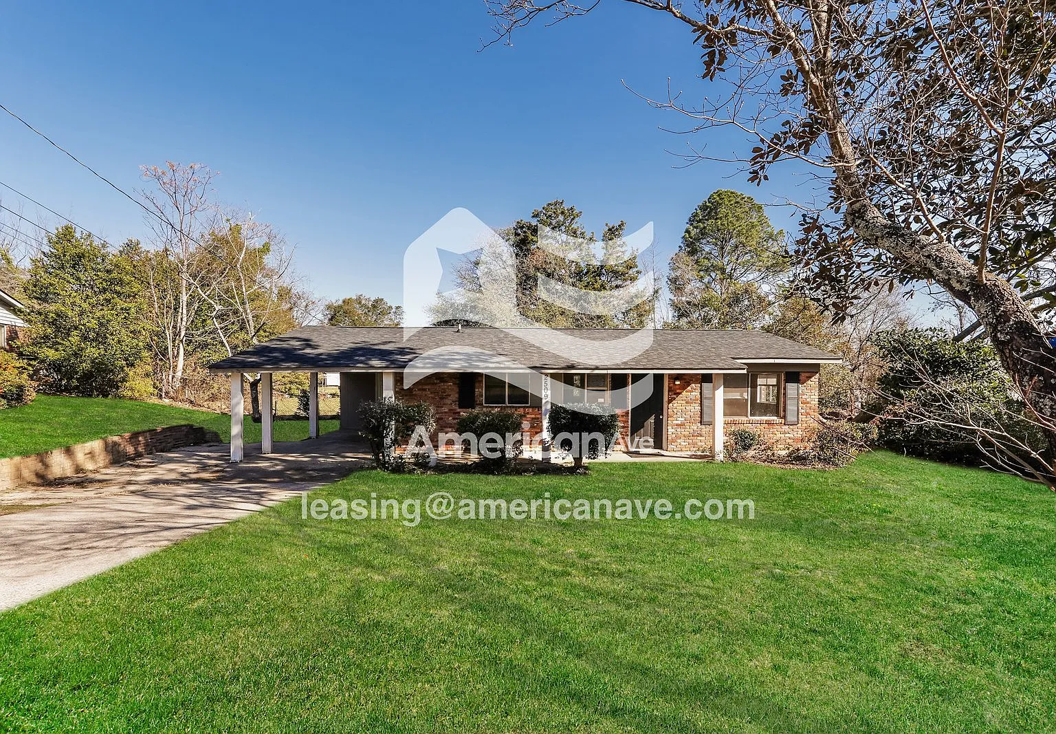 3 bed, 1.0 bath, 972 sqft, $1,097 — Photo 1