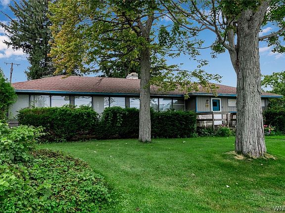 3rd image of 986 Breeze Ln