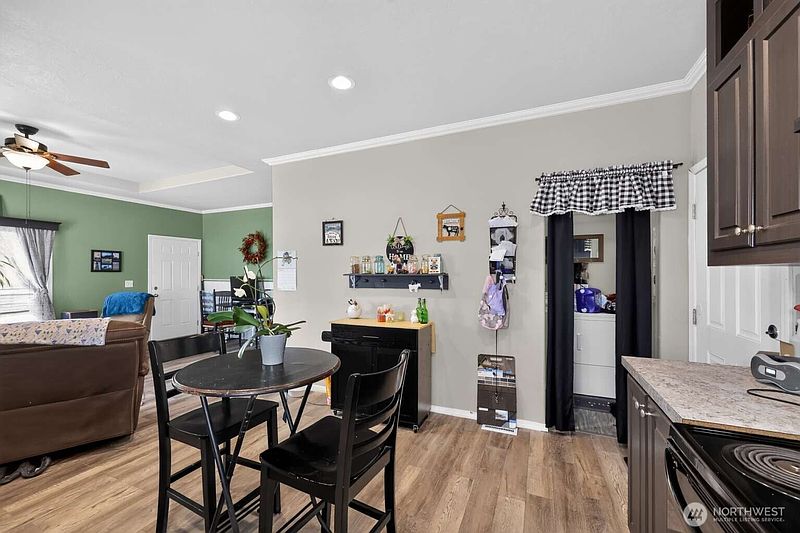 5th image of 505 Chenois Avenue SE