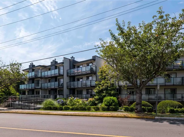 1241 Fairfield Rd #108, Victoria, BC V8V 3B3