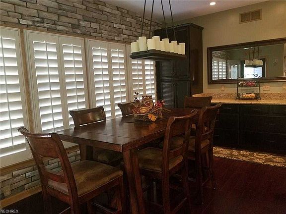5th image of 6486 Oakfield North Rd NW