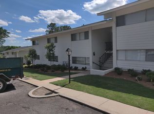 1884 Montclaire Ln, Vestavia, AL 35216