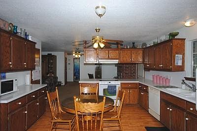 4th image of 18750 Horse Ave