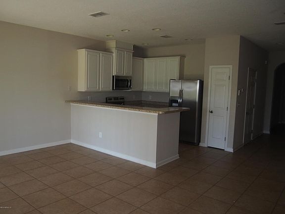 5th image of 13425 Ocean Mist Dr