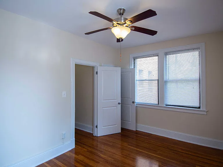 Connecticut Avenue Apartments/Dore/The Abby — Photo 55