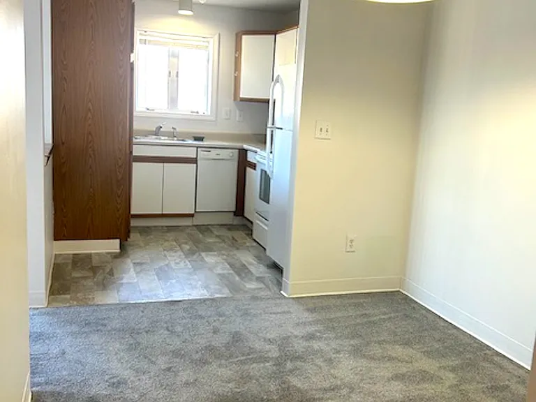 724 Beverage Hill Ave #B2 — Photo 8