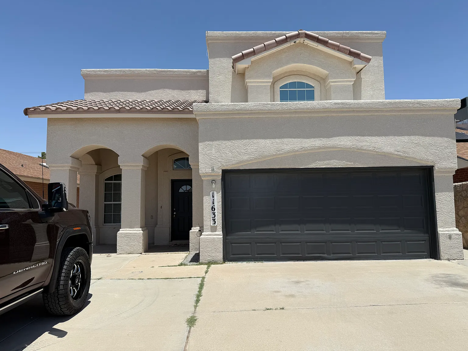 4 bed, 1415 sqft, $1,700 — Photo 1