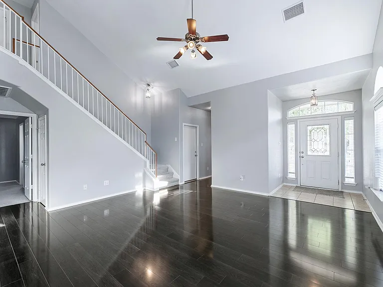 1205 Logan Dr — Photo 18