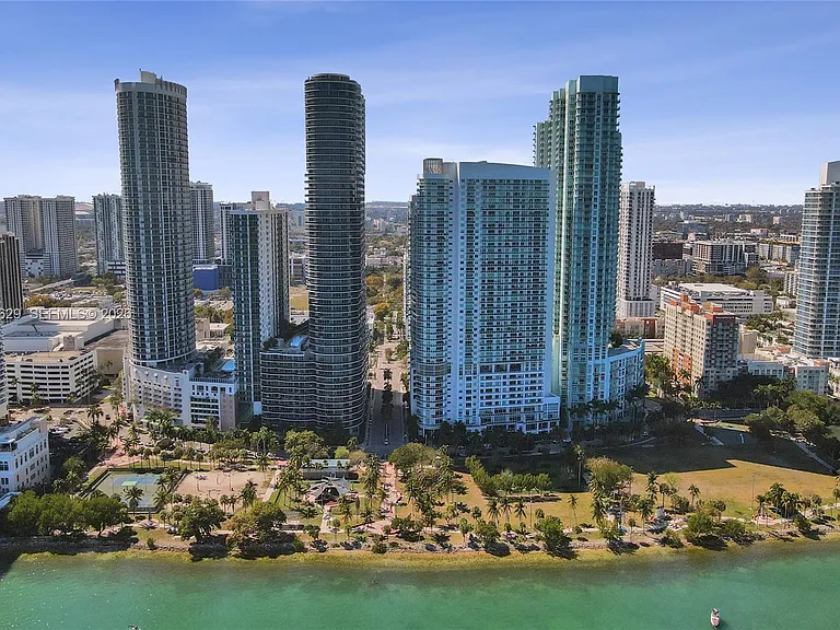 1750 N Bayshore Dr #2510 — Photo 8