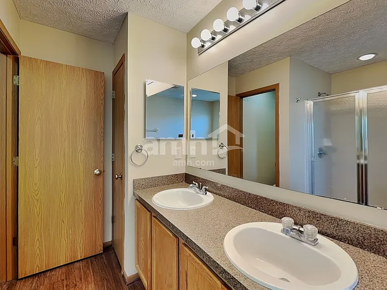 4308 Shady Meadows Dr — Photo 14