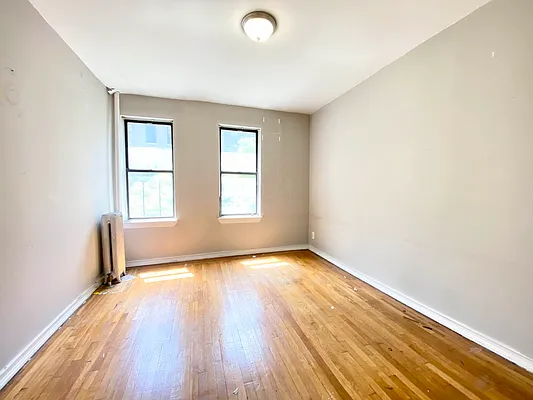 Rented by Bruma Realty LLC | media 25