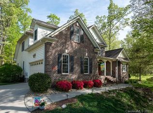 5747 Tipperary Dr, Denver, NC 28037