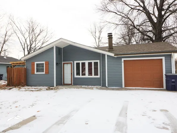 2417 Galloway Dr, Manhattan, KS 66502