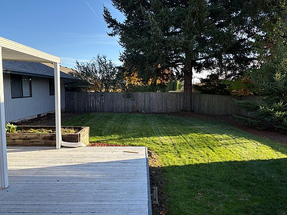 3rd image of 2600 SE Blairmont Dr