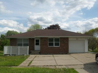 210 6th Ave, Grinnell, IA 50112