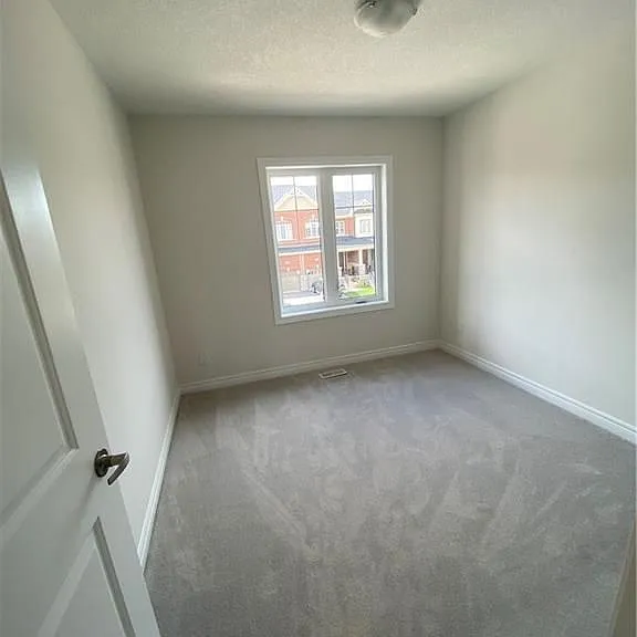 27 Stonehill Ave — Photo 17