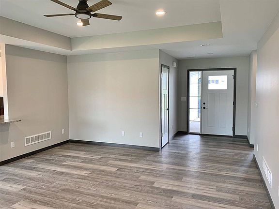 2nd image of 501 Short St