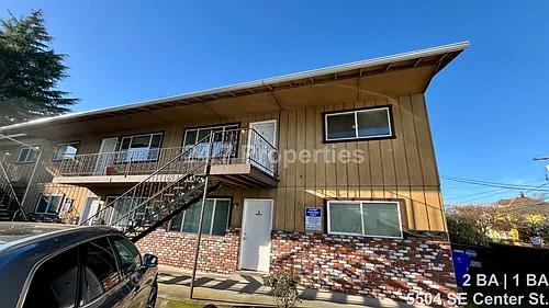 Upper-Level 2 BD | 1 BA Home - FoPo Photo 1