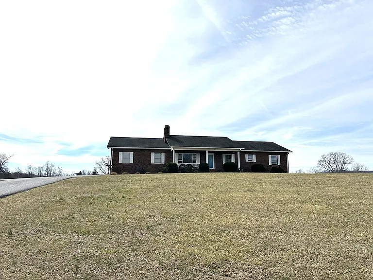 583 Damascus Church Rd — Photo 4