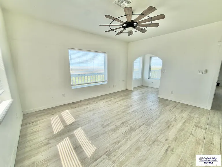 47975 Michigan St #2 — Photo 7