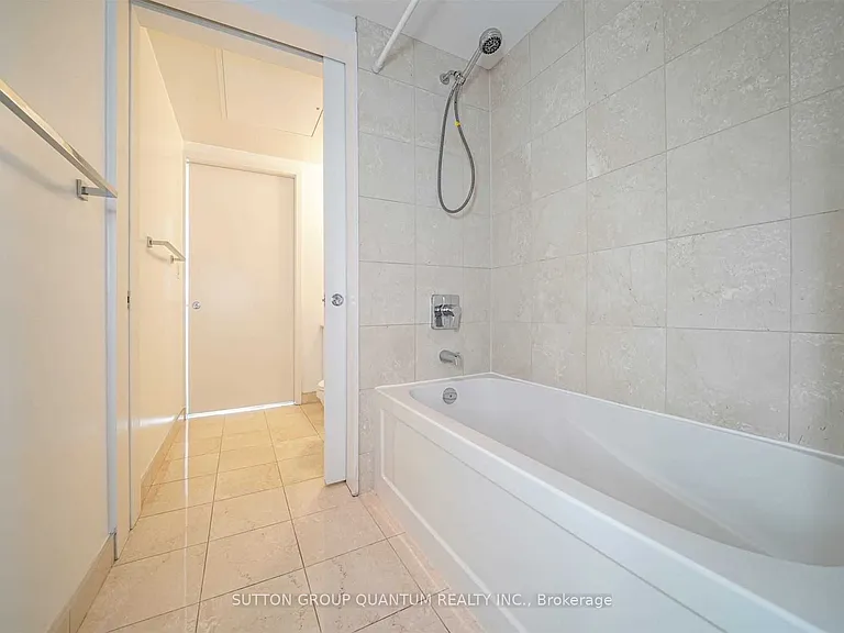 12 York St #5207 — Photo 12