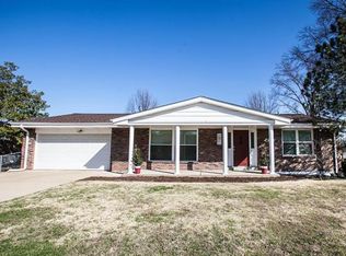 4601 Skyridge Dr, Saint Louis, MO