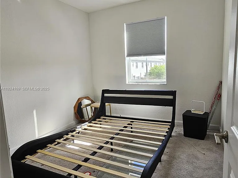 2637 SE 17th St — Photo 14