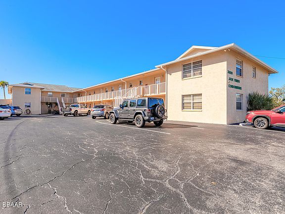 2nd image of 3600 S Peninsula Dr APT 7