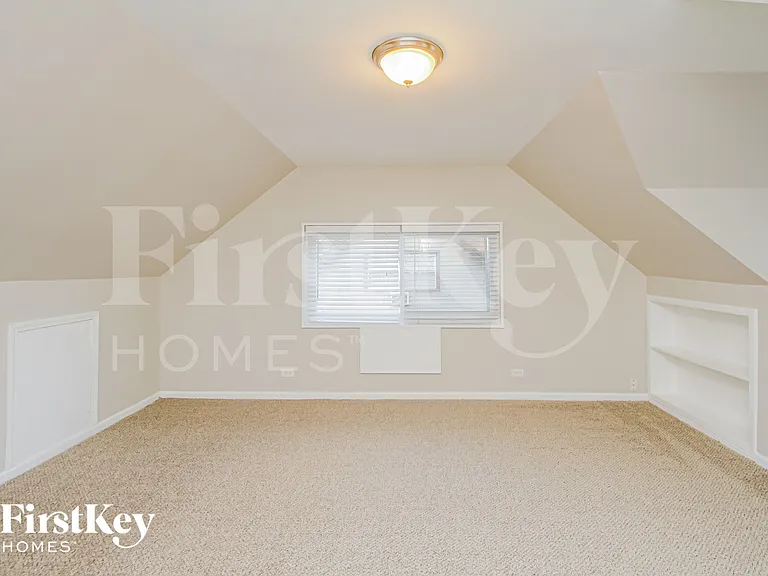 171 Craig Dr W — Photo 9